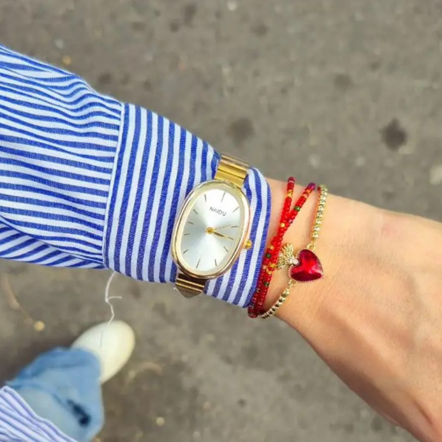 Le Marais Uhr Moonlight